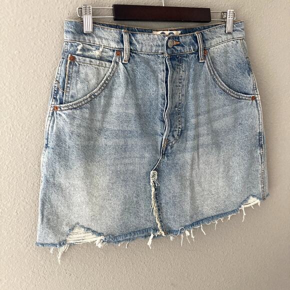 We The Free Distressed Denim Jean Skirt - 30 - Picture 11 of 11
